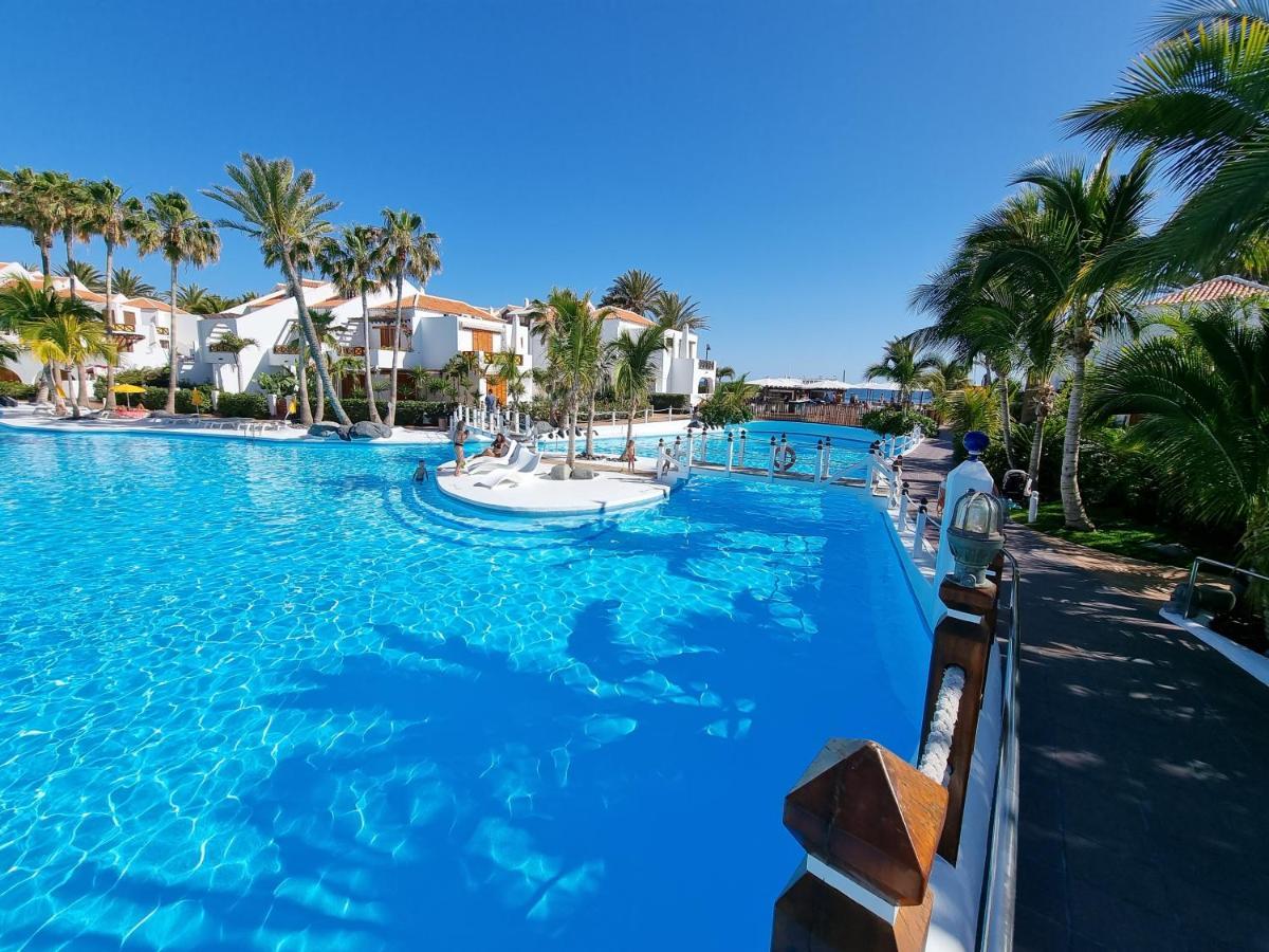 Studio Apartment No 1 Directly On The Beach And Sea, Terrace, Heated Pool, Wifi Playa de las Américas Exterior foto