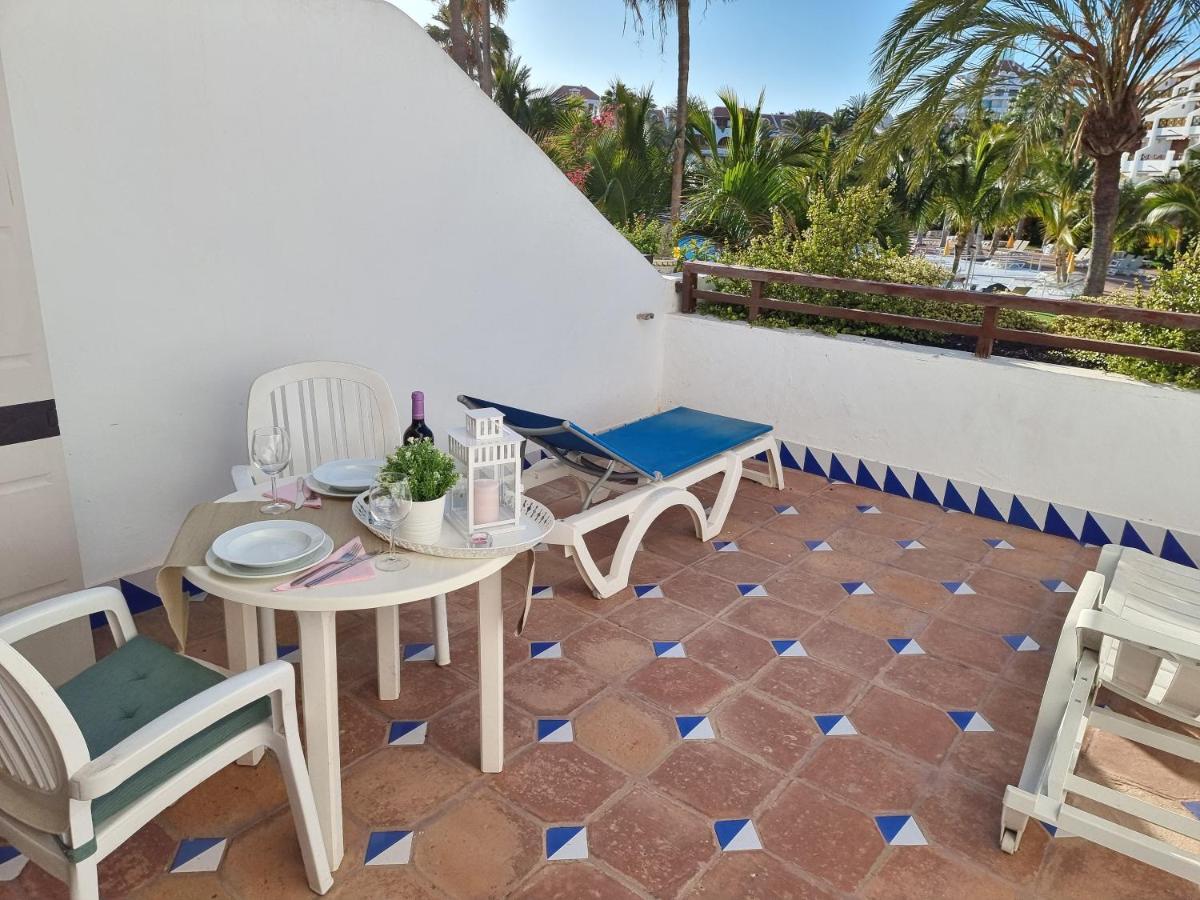 Studio Apartment No 1 Directly On The Beach And Sea, Terrace, Heated Pool, Wifi Playa de las Américas Exterior foto