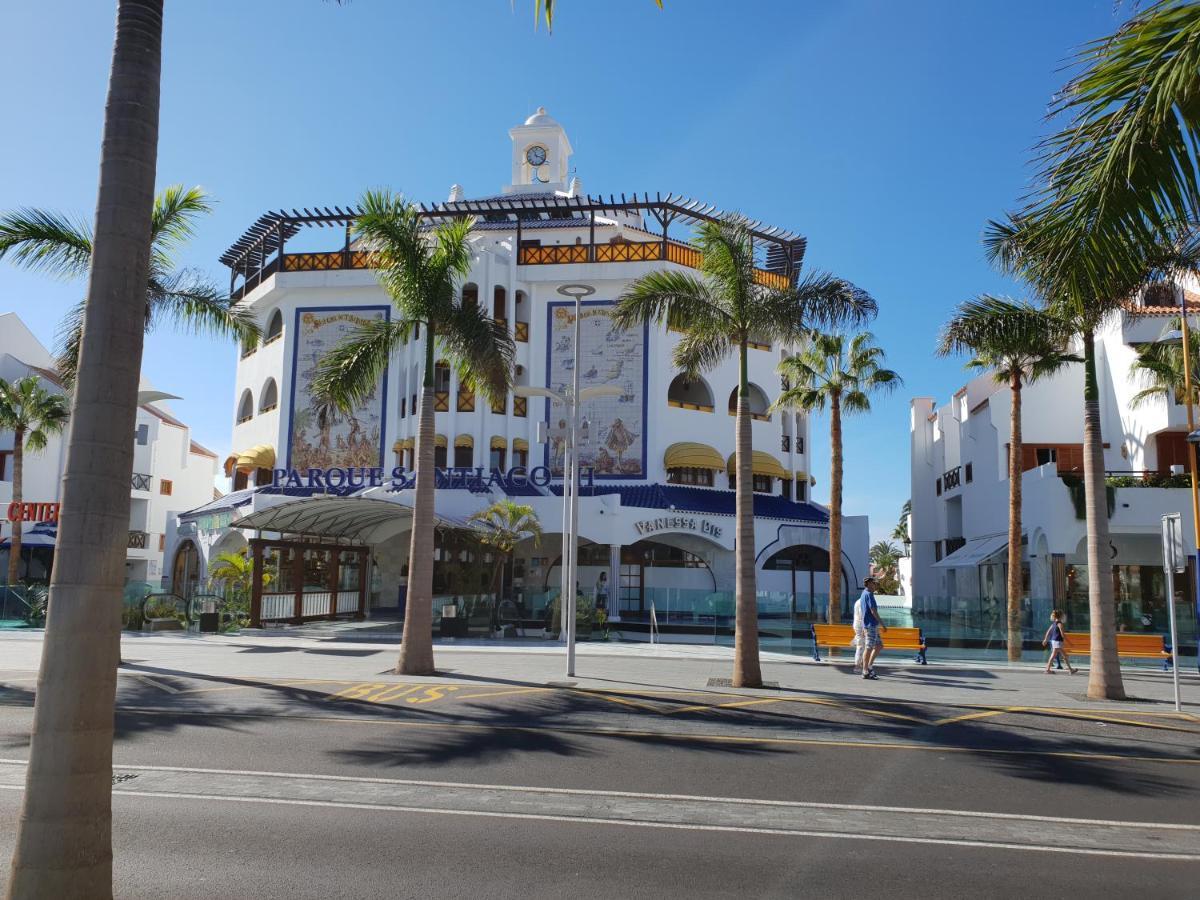 Studio Apartment No 1 Directly On The Beach And Sea, Terrace, Heated Pool, Wifi Playa de las Américas Exterior foto